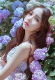 TRÀ TRỘN VÀO SHOWBIZ
